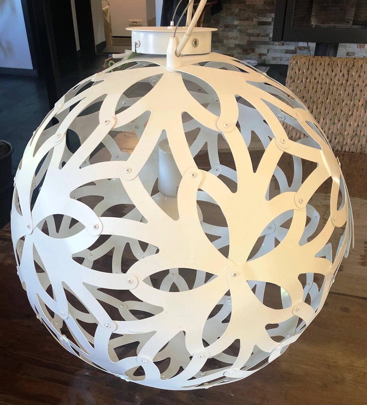 Chandelier - XXL openwork metal ball-shaped pendant light