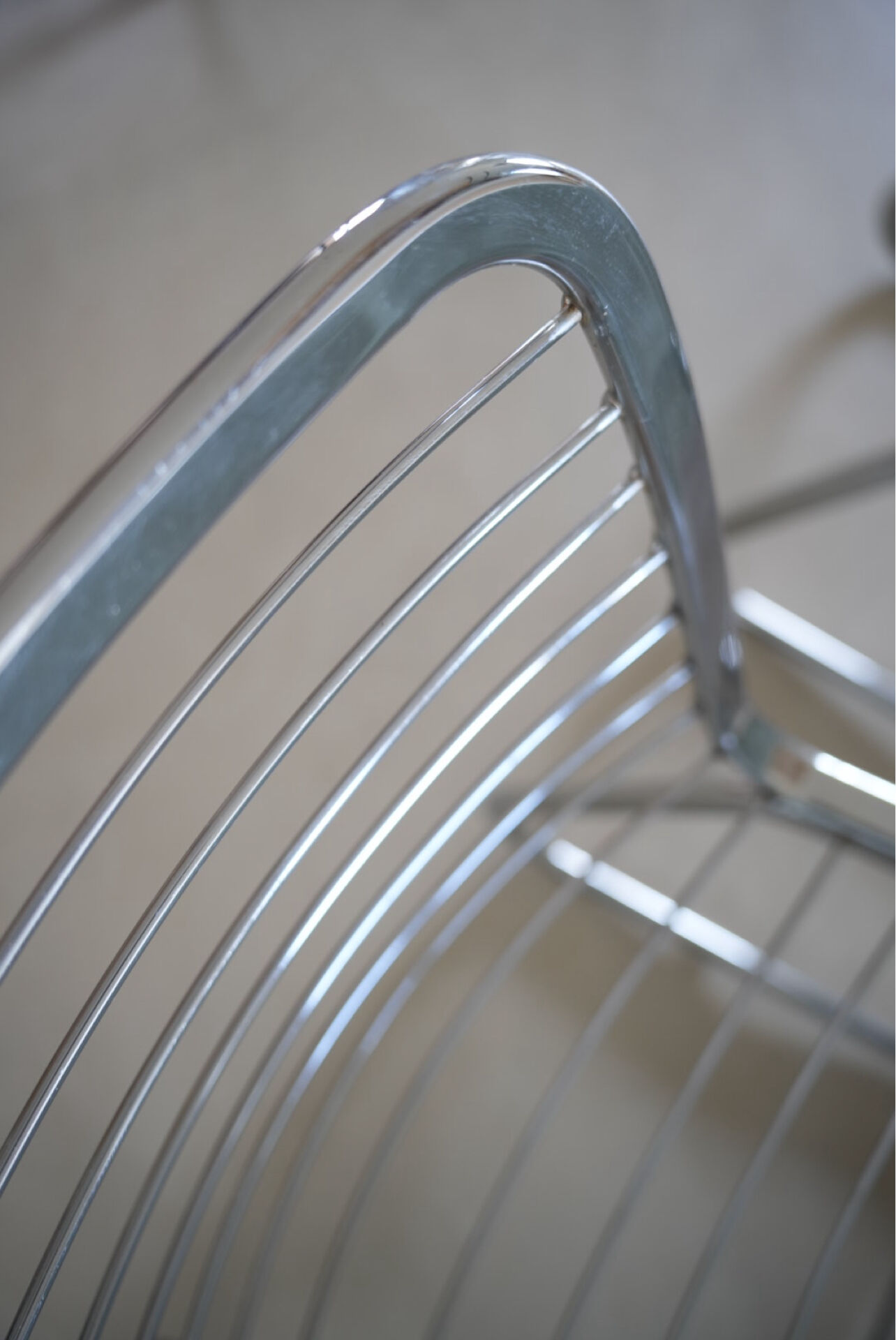 Lot 2 chaises métal chromé Gastone Rinaldi