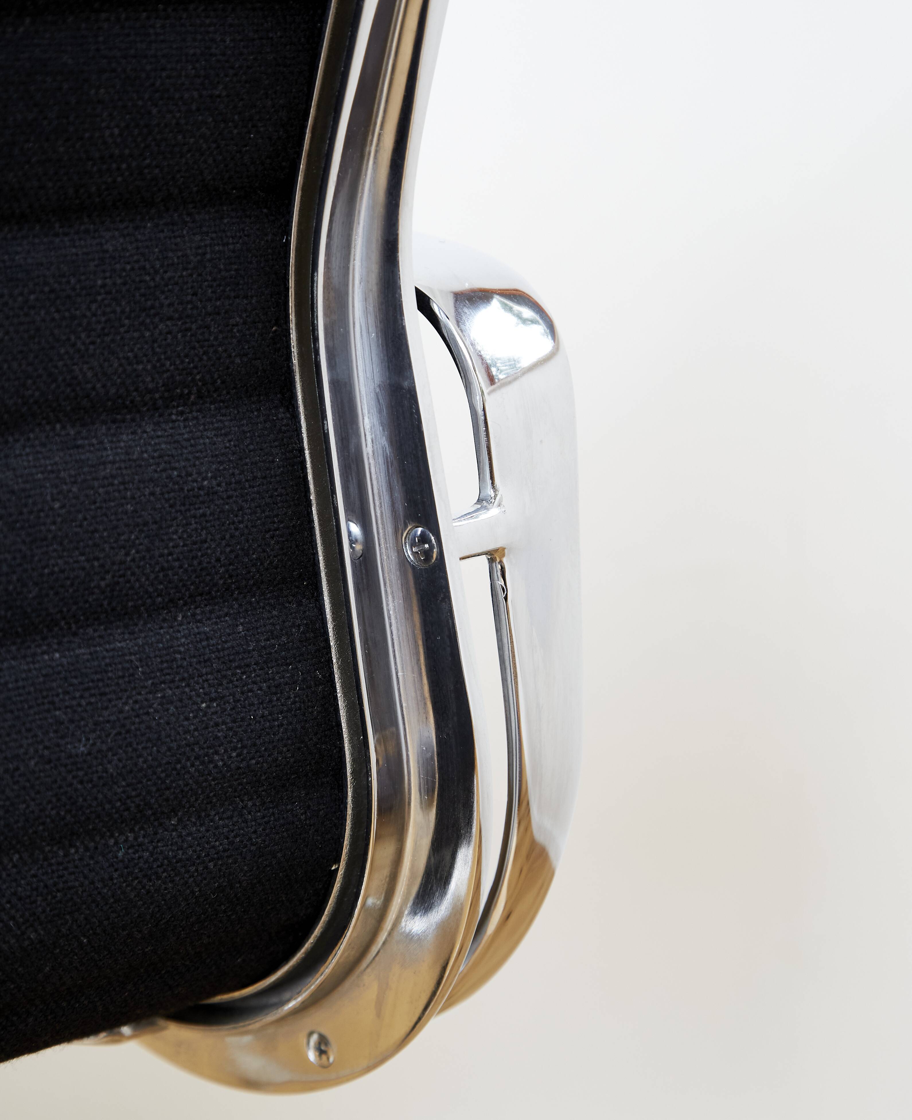 EA 108 Swivel Chair by Charles & Ray Eames for Herman Miller