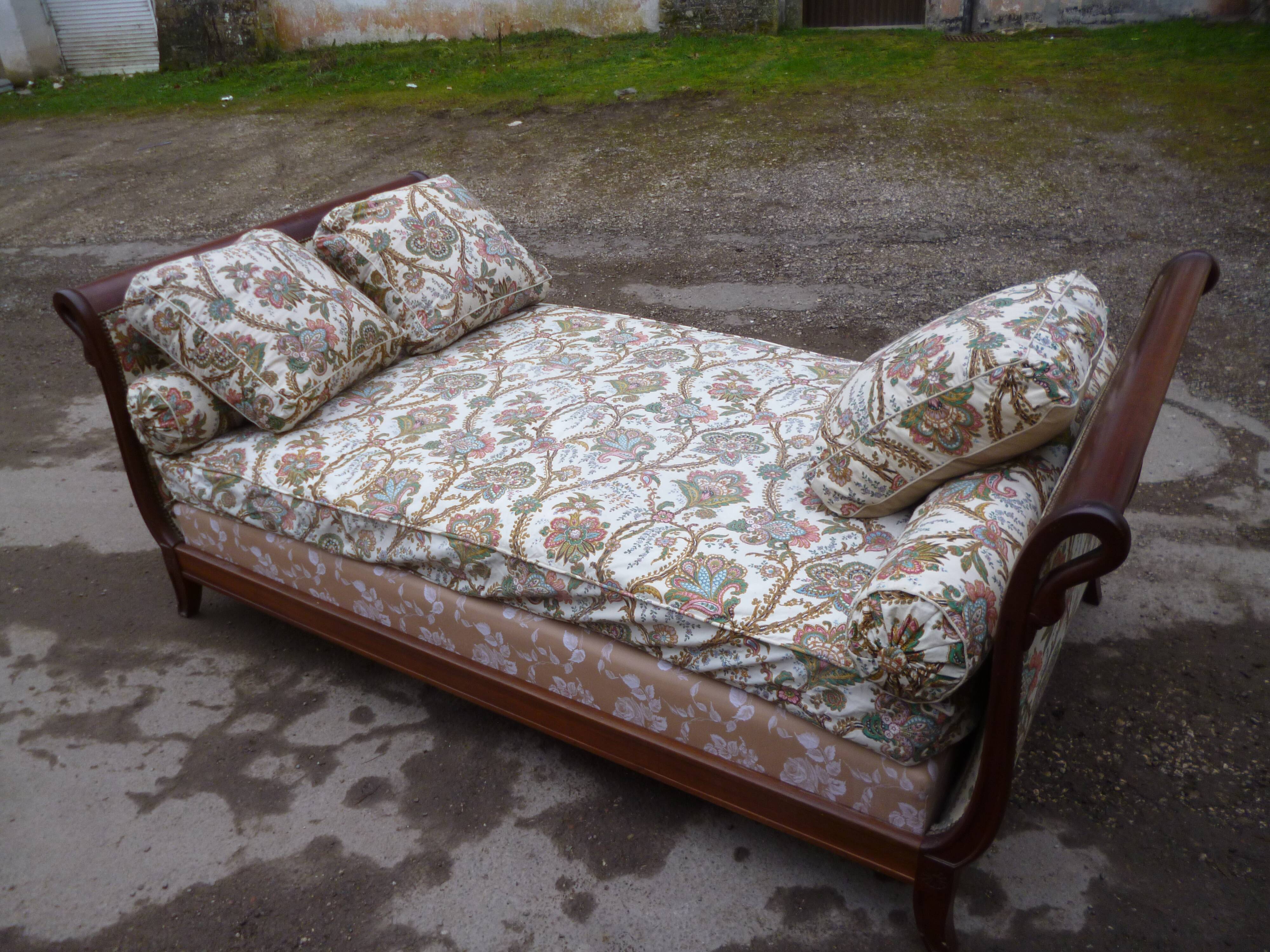 Empire style mahogany daybed