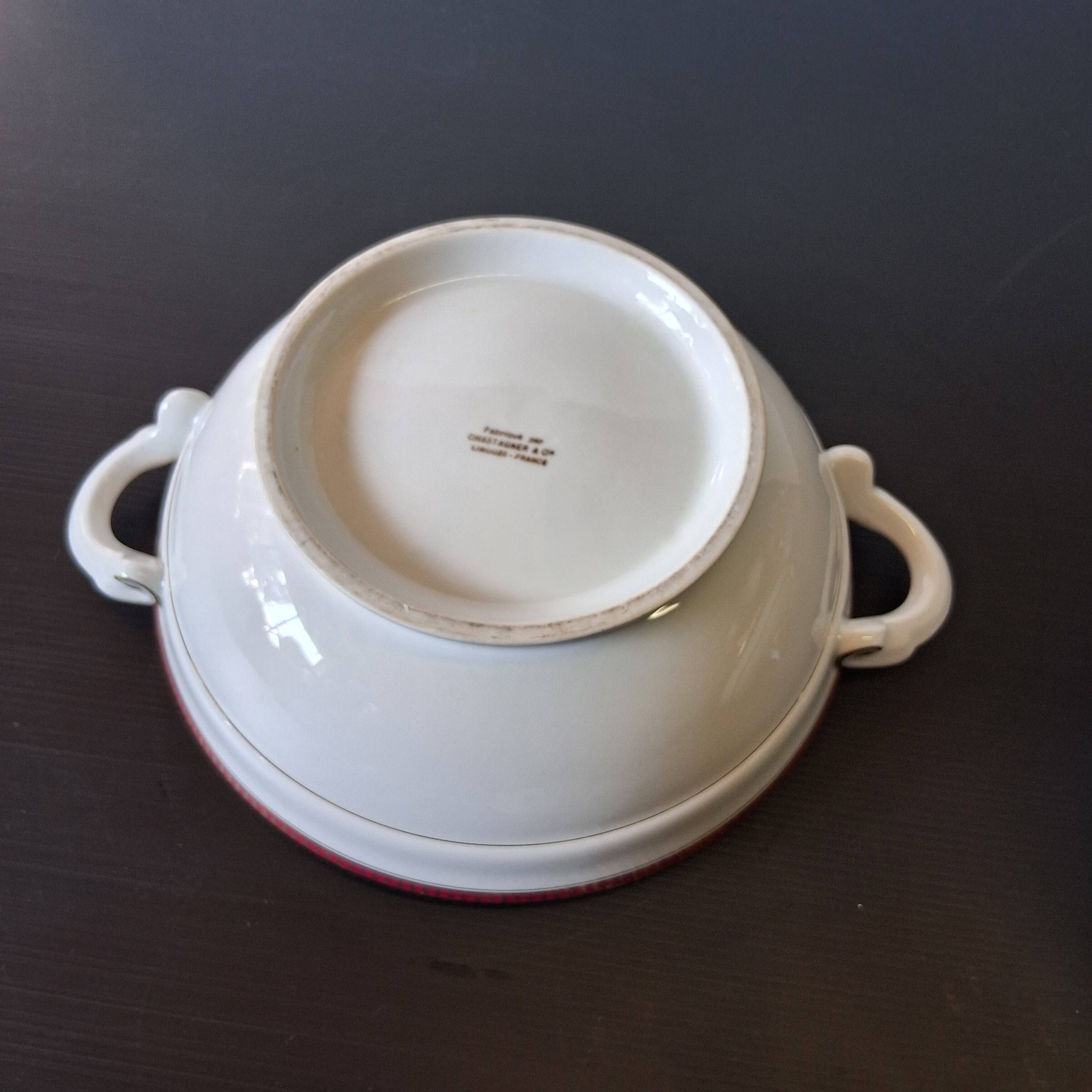 Soupière en porcelaine de chez Chastagner et Cie en très état