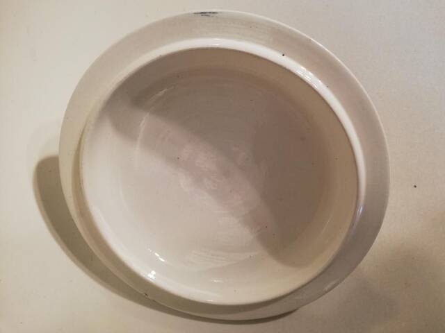 Soup tureen
