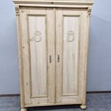 Very beautiful Art Nouveau wardrobe with crown