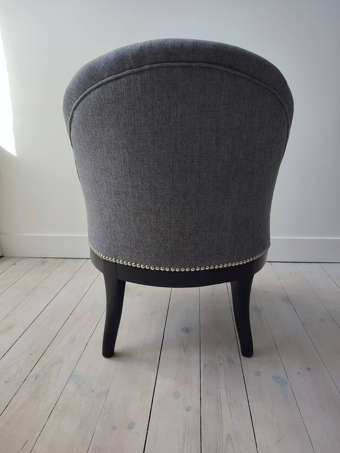 Children's toad chair