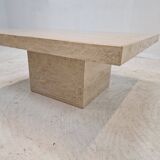 Table Basse Carrée Italienne en Travertin, 1980s