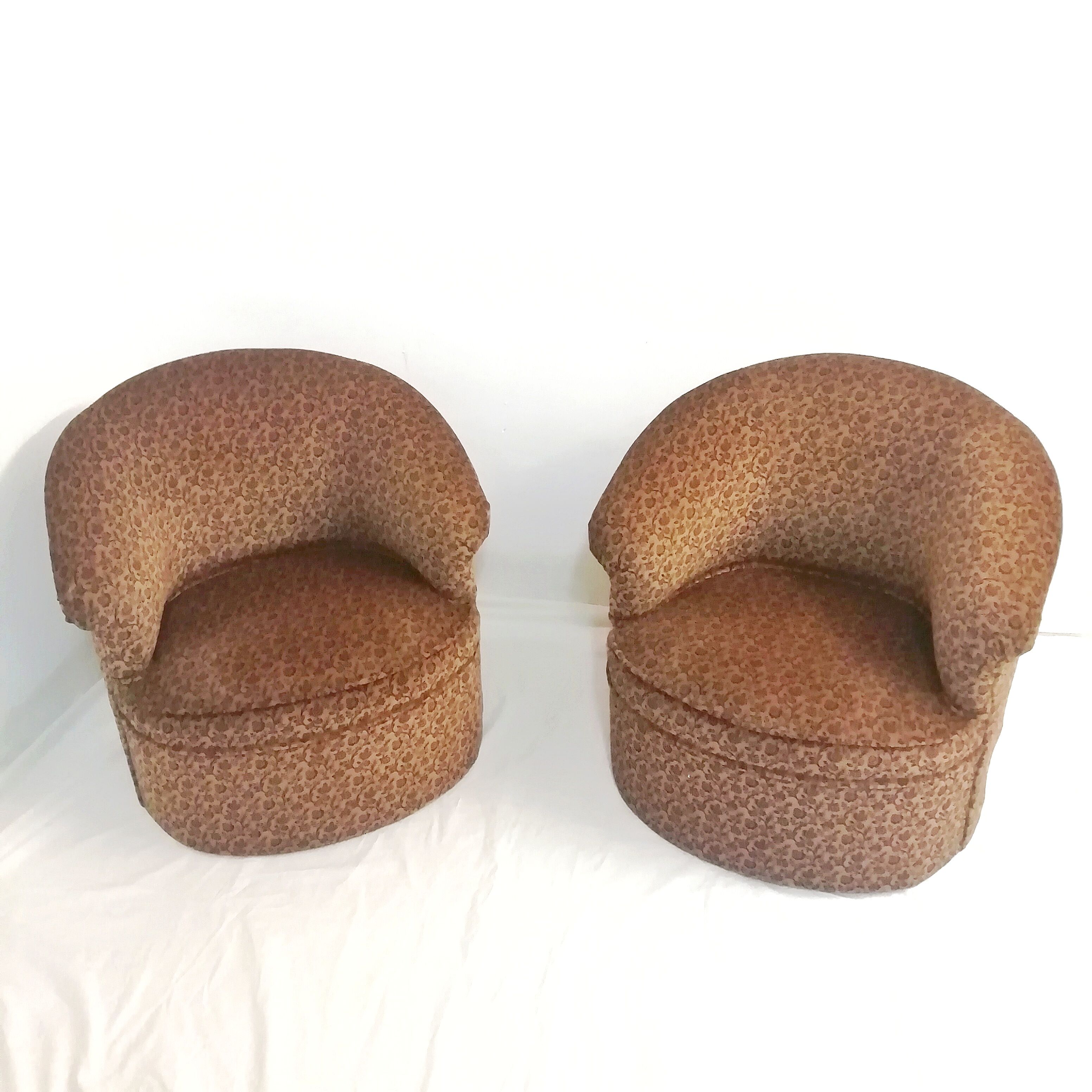 Armchairs with floral print of corduroy fabric. 1980s.