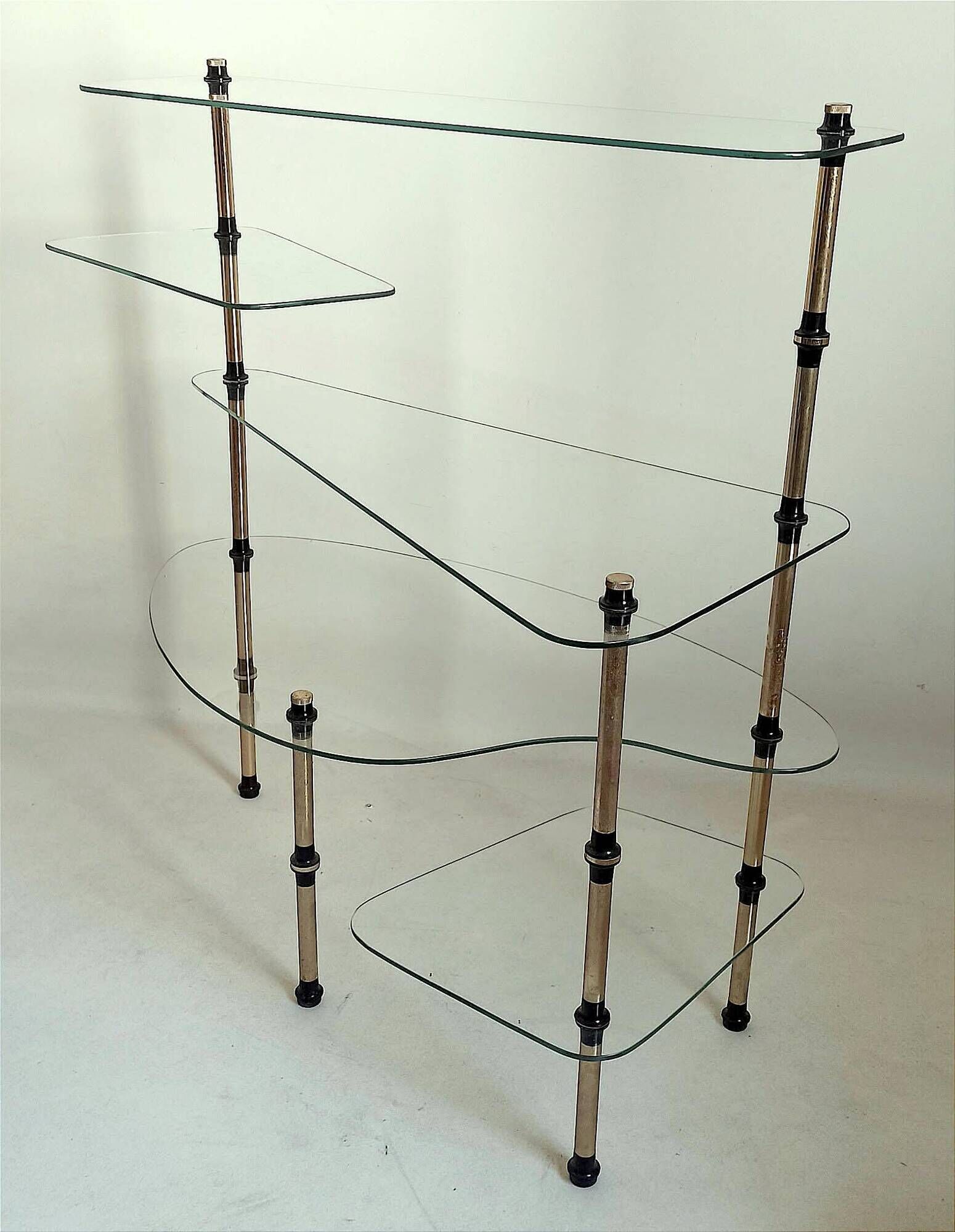 Étagère vitrée Années 50  Largeur 82 cm