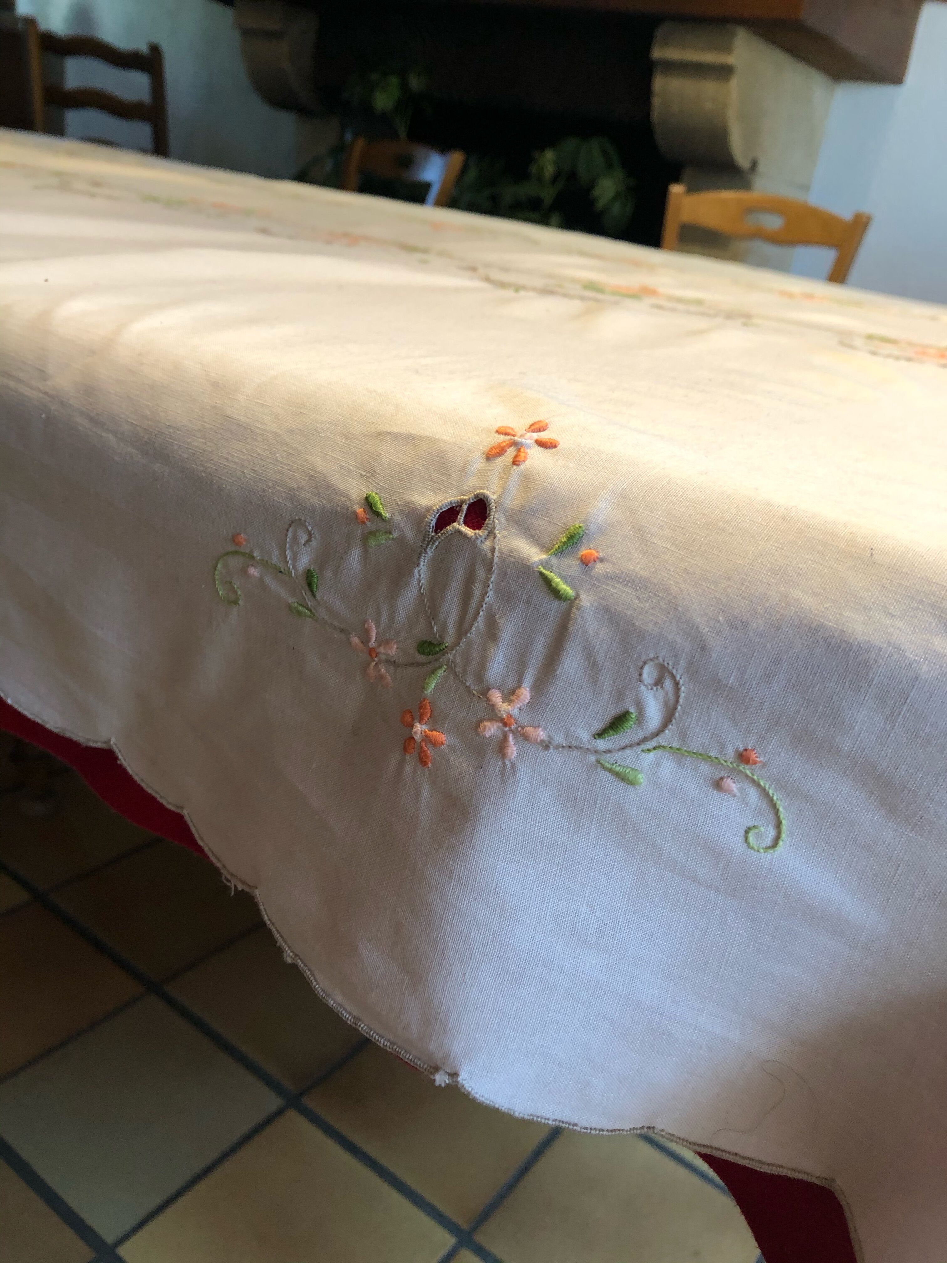 Hand embroidered coat ofkin and old guipure lace