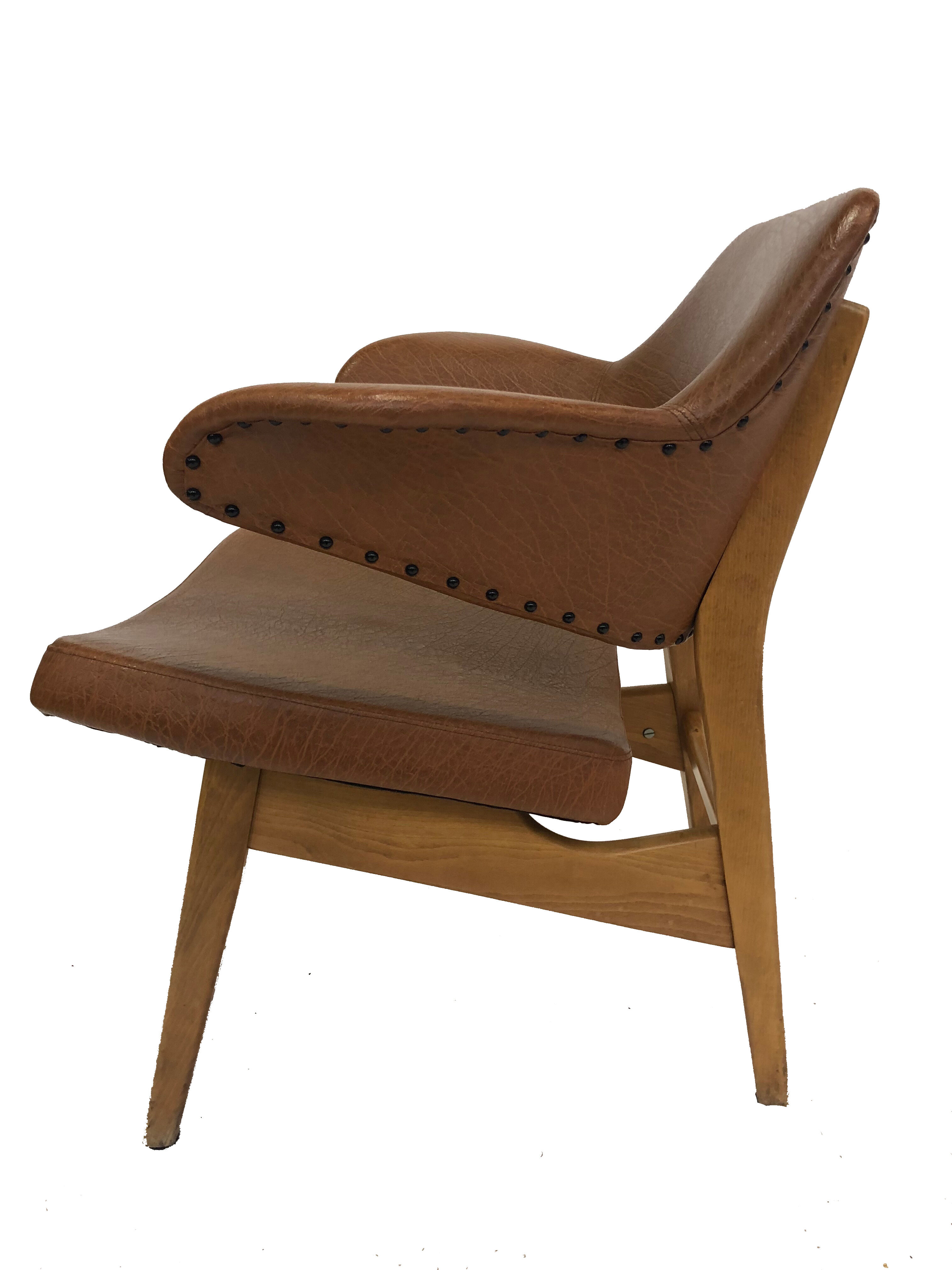 Small vintage penguin chair Louis van Teeffelen WeBe