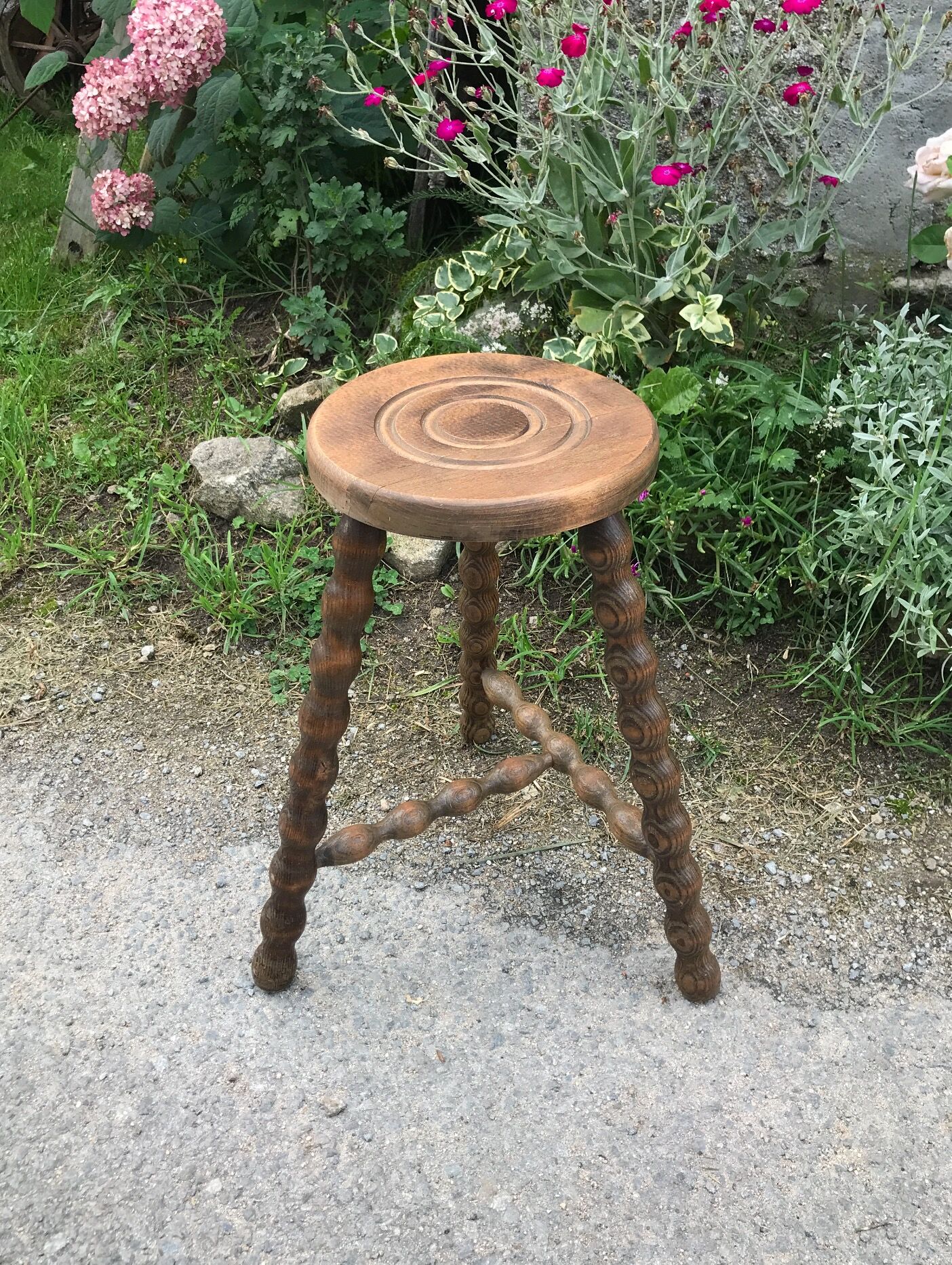 Vintage tripod stool