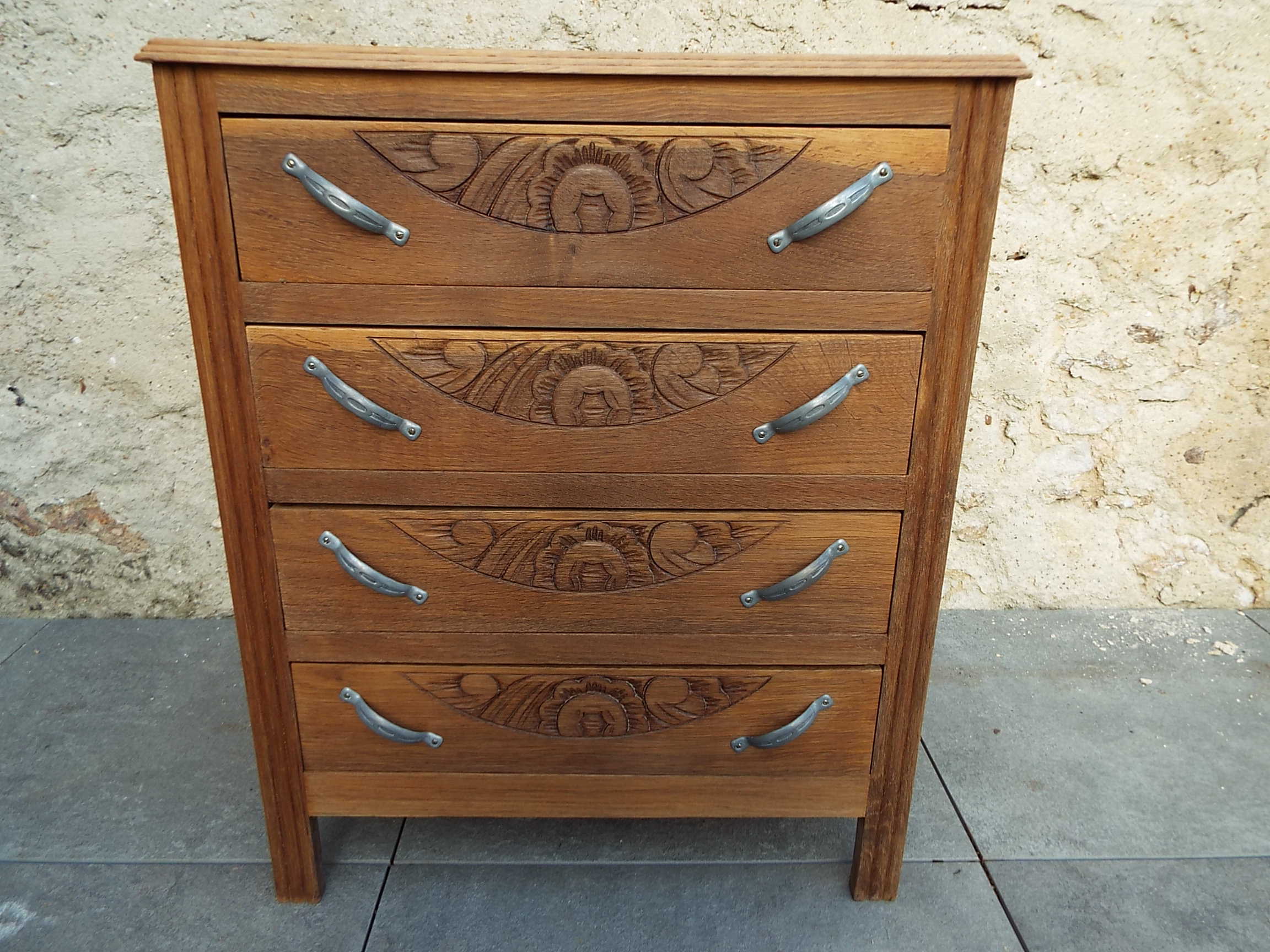 Art Deco chest of drawers