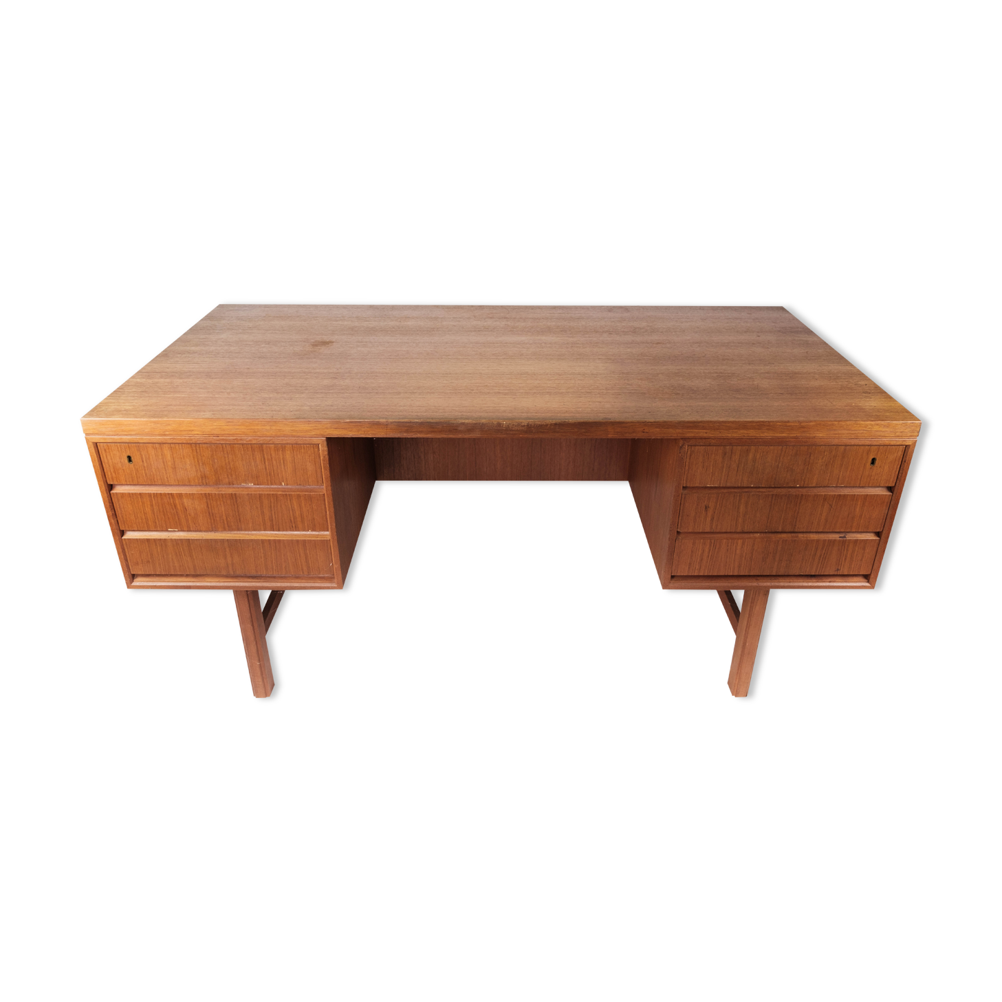 Desk in teak designed by Omann Junior from the 1960s