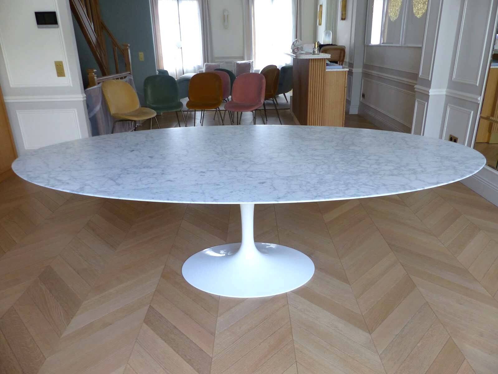 Saarinen Dining Table - Oval Statuarietto Marble KNOLL Eero Saarinen