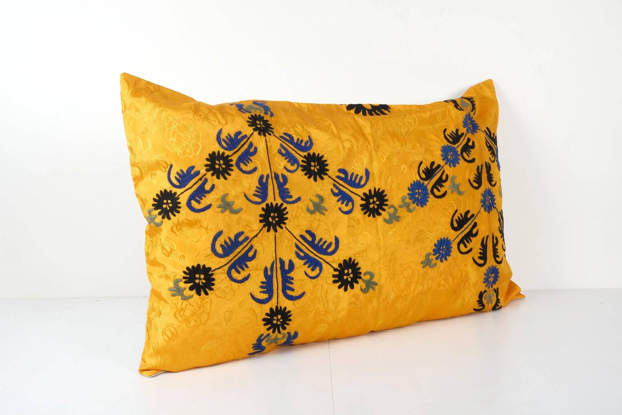 Vintage embroidered cushion cover 102x61 cm
