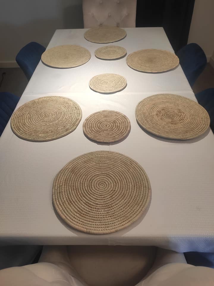 Lot of 6 sets of african table in natural raphia