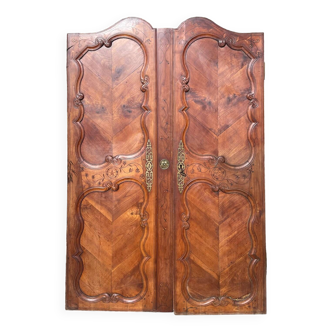 Magnificent pair of 19th century Walnut doors