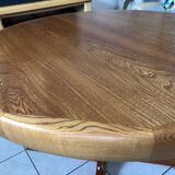 Baumann extendable round table