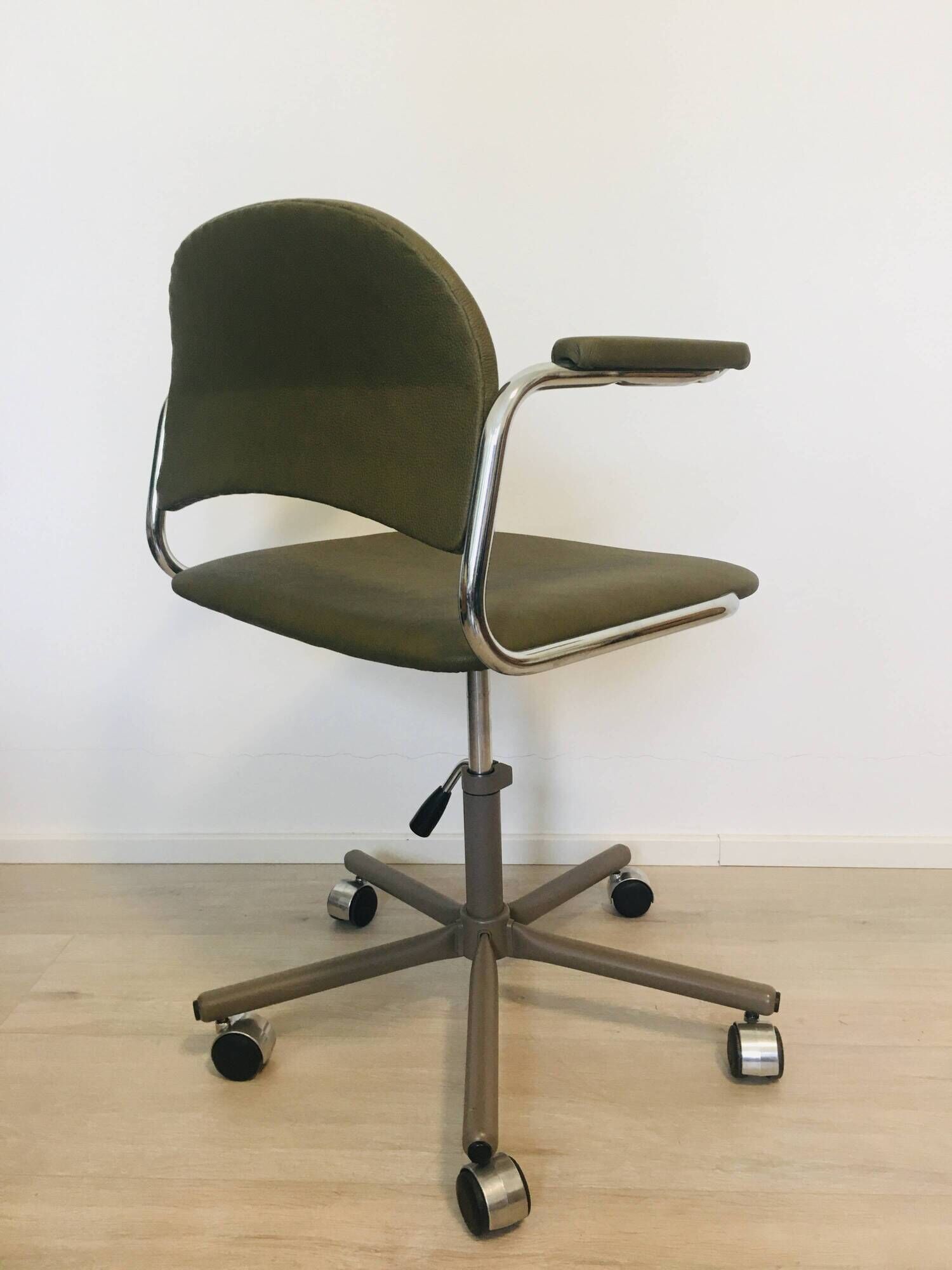 Fully Restored Olive Office Desk Chair by Kovona, Czechoslovakia 1970’s