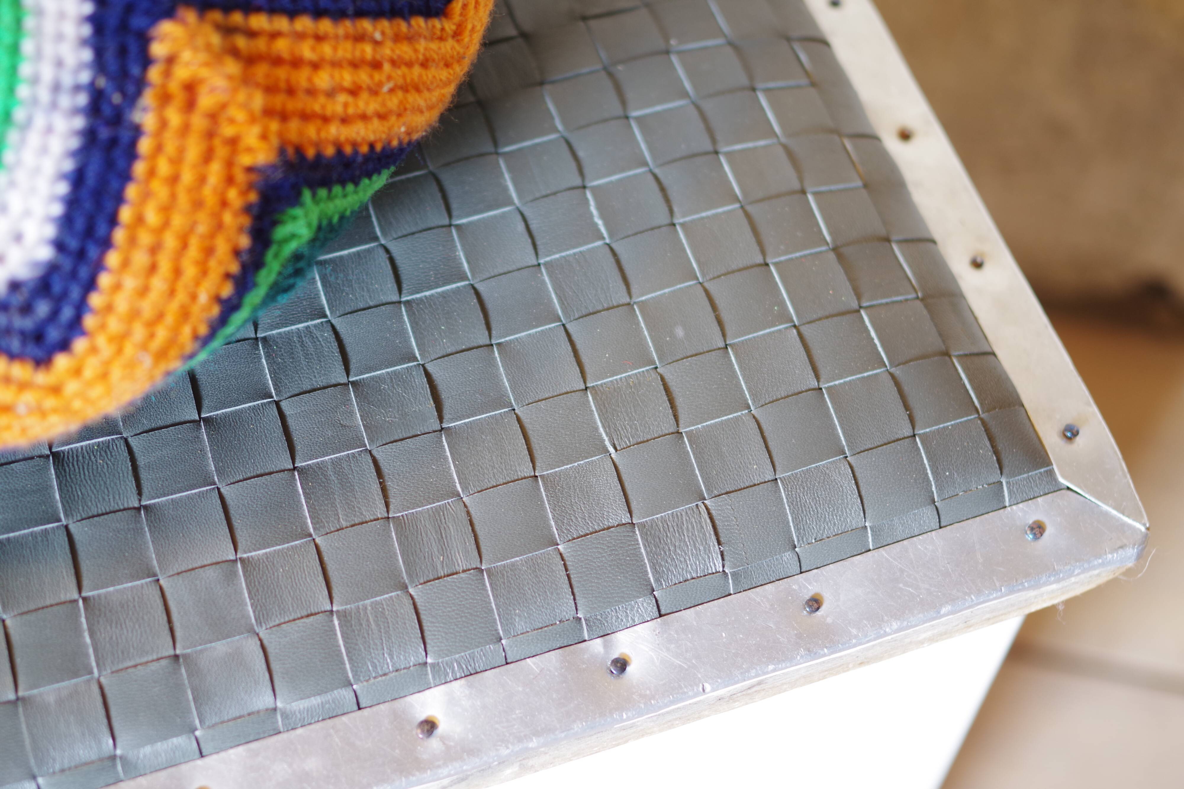 Trunk trunk stool Ottoman vintage leather white patina