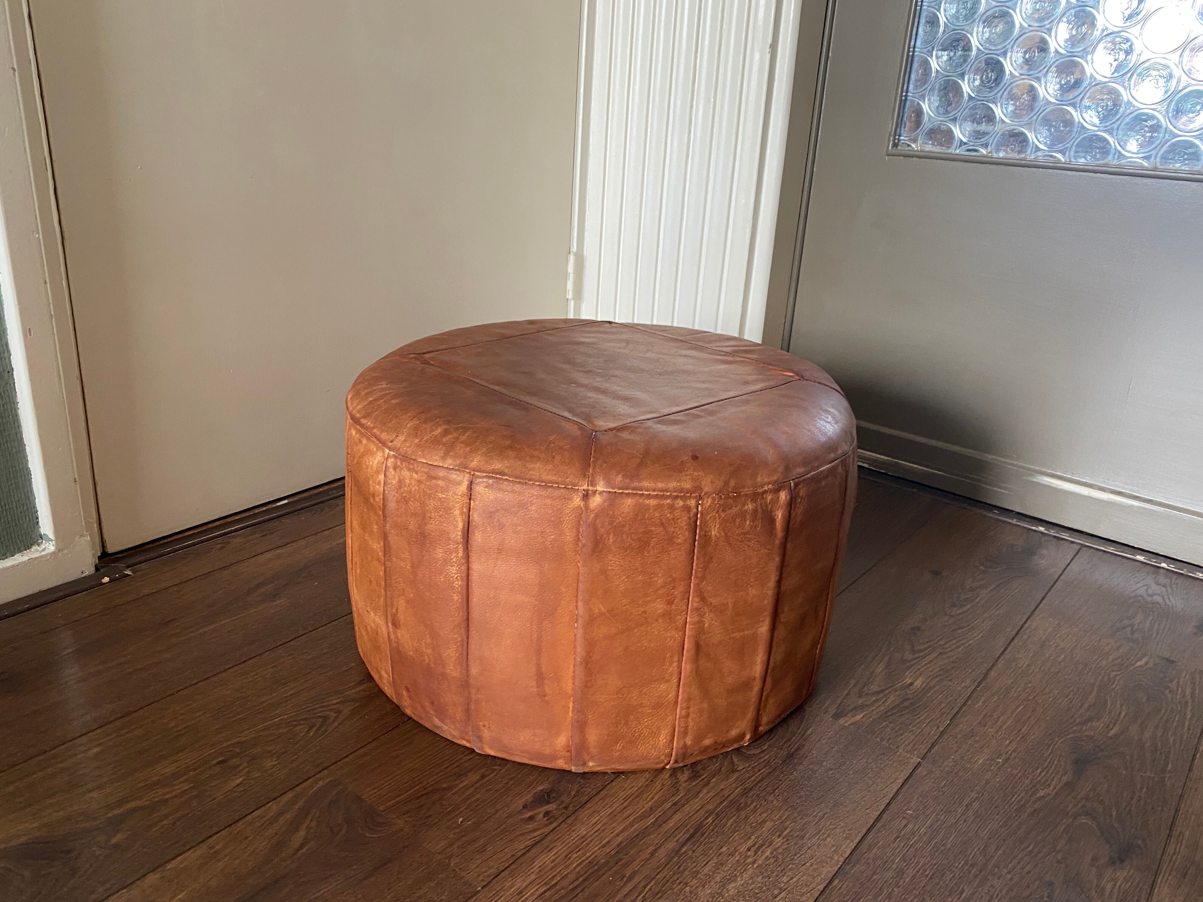 Leather pouf