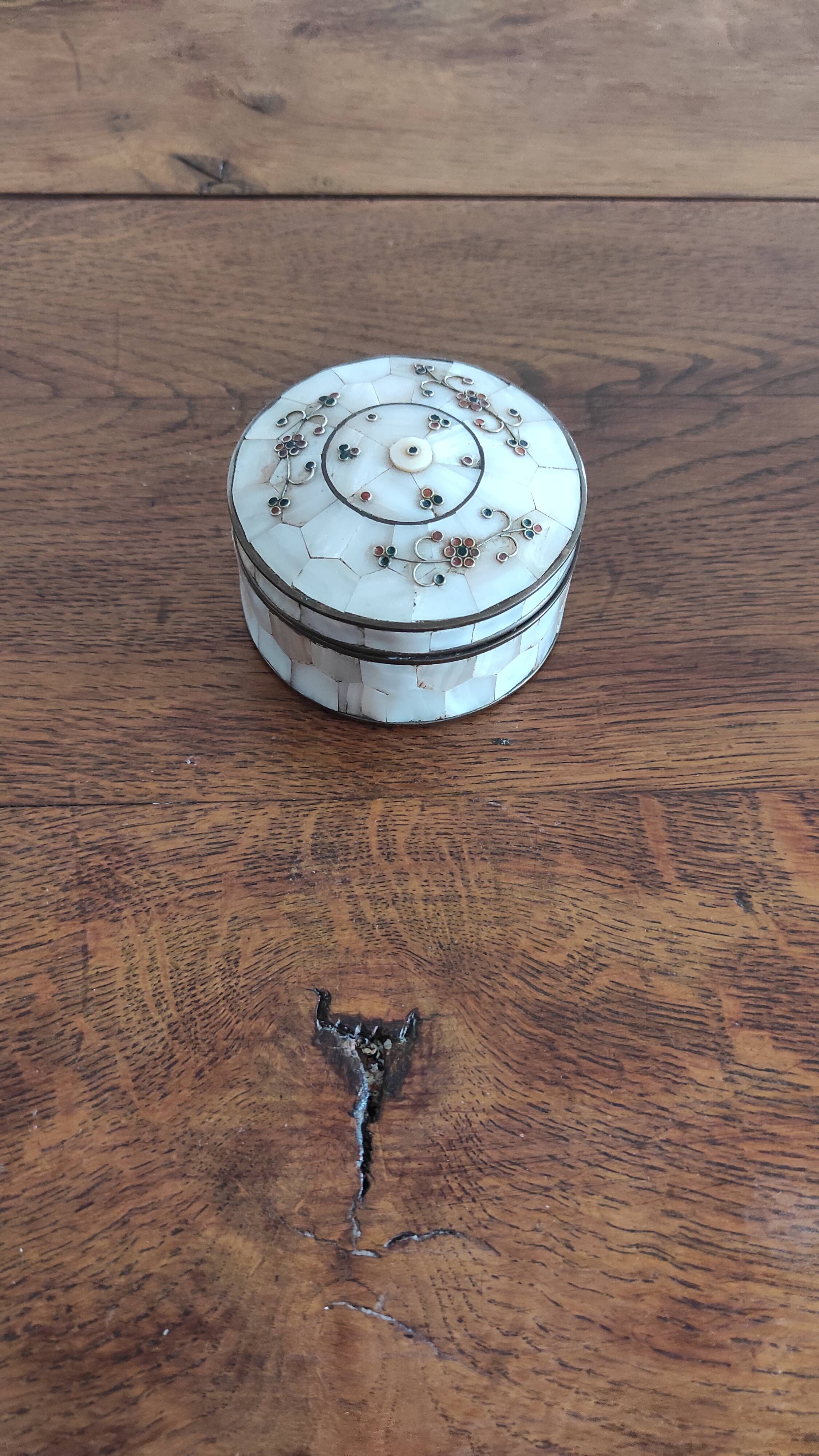 Bronze and mother-of-pearl jewelry box