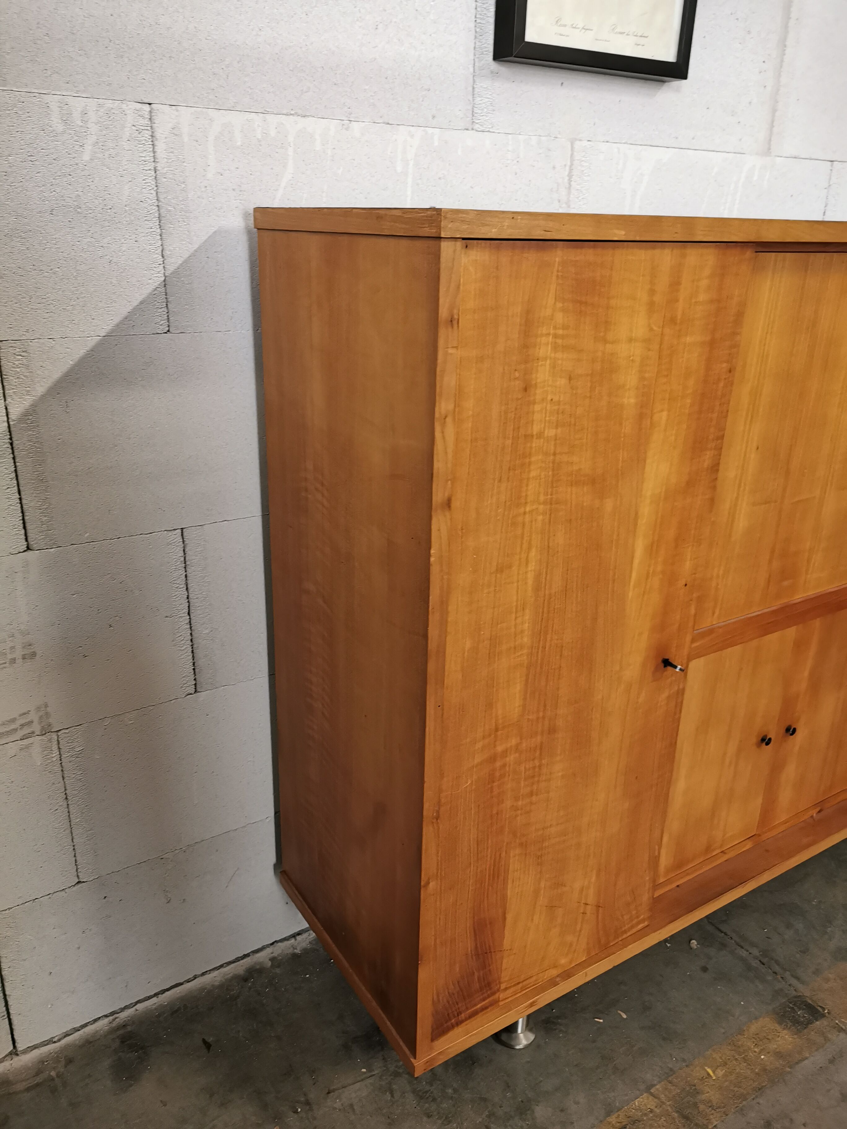 Vintage bahut buffet