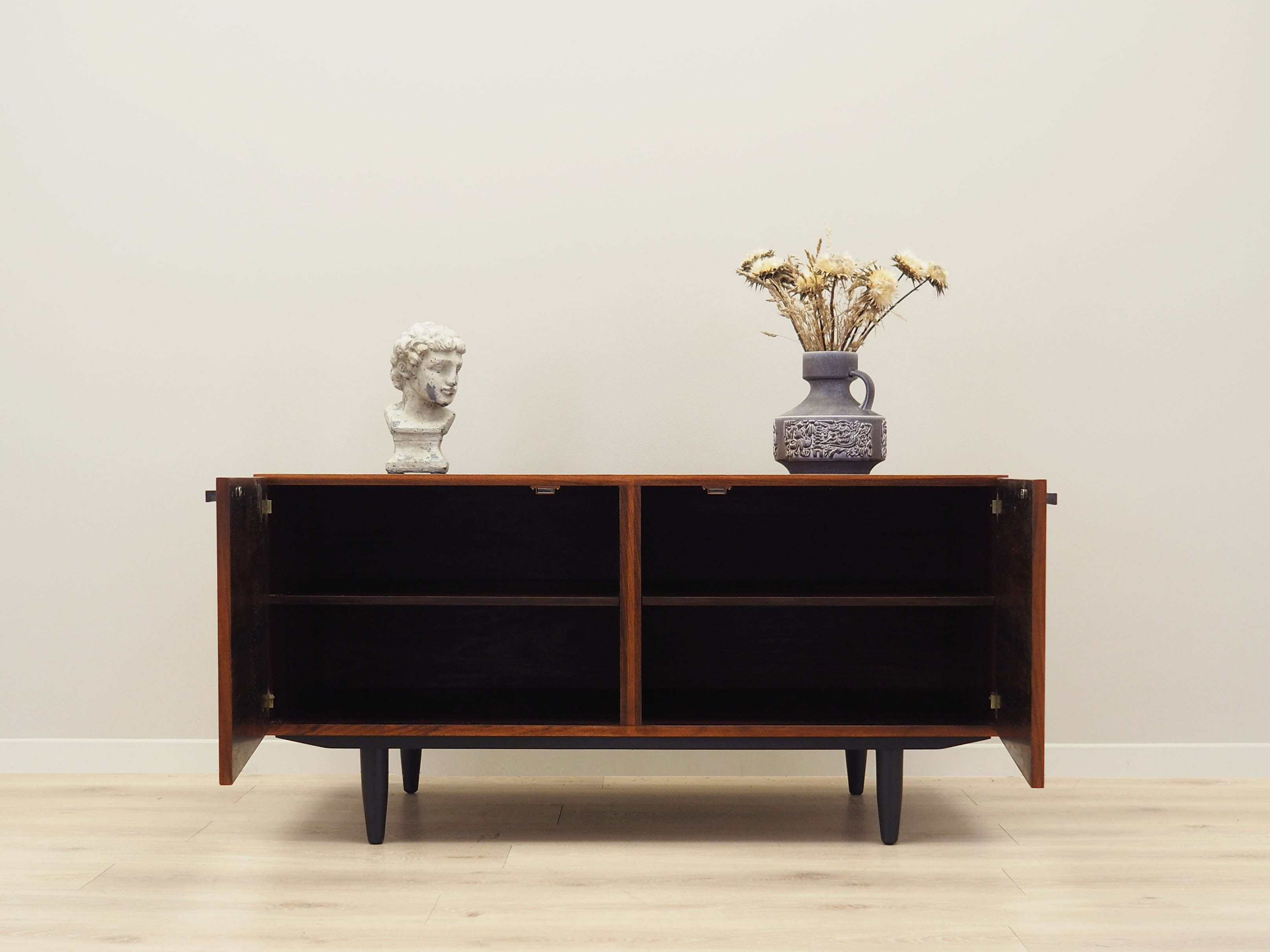 Rosewood sideboard, Danish design, 1970s, designer: Ib Kofod Larsen, manufacturer: Faarup Møbelfabrik