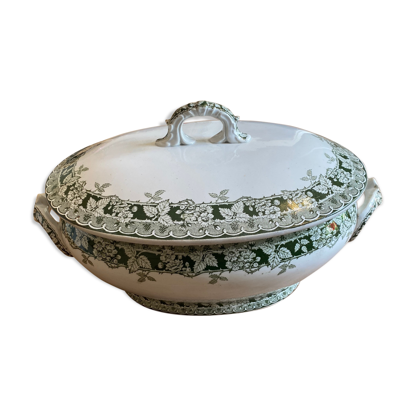 Large old tureen in iron earth, model Murier de Saint amand