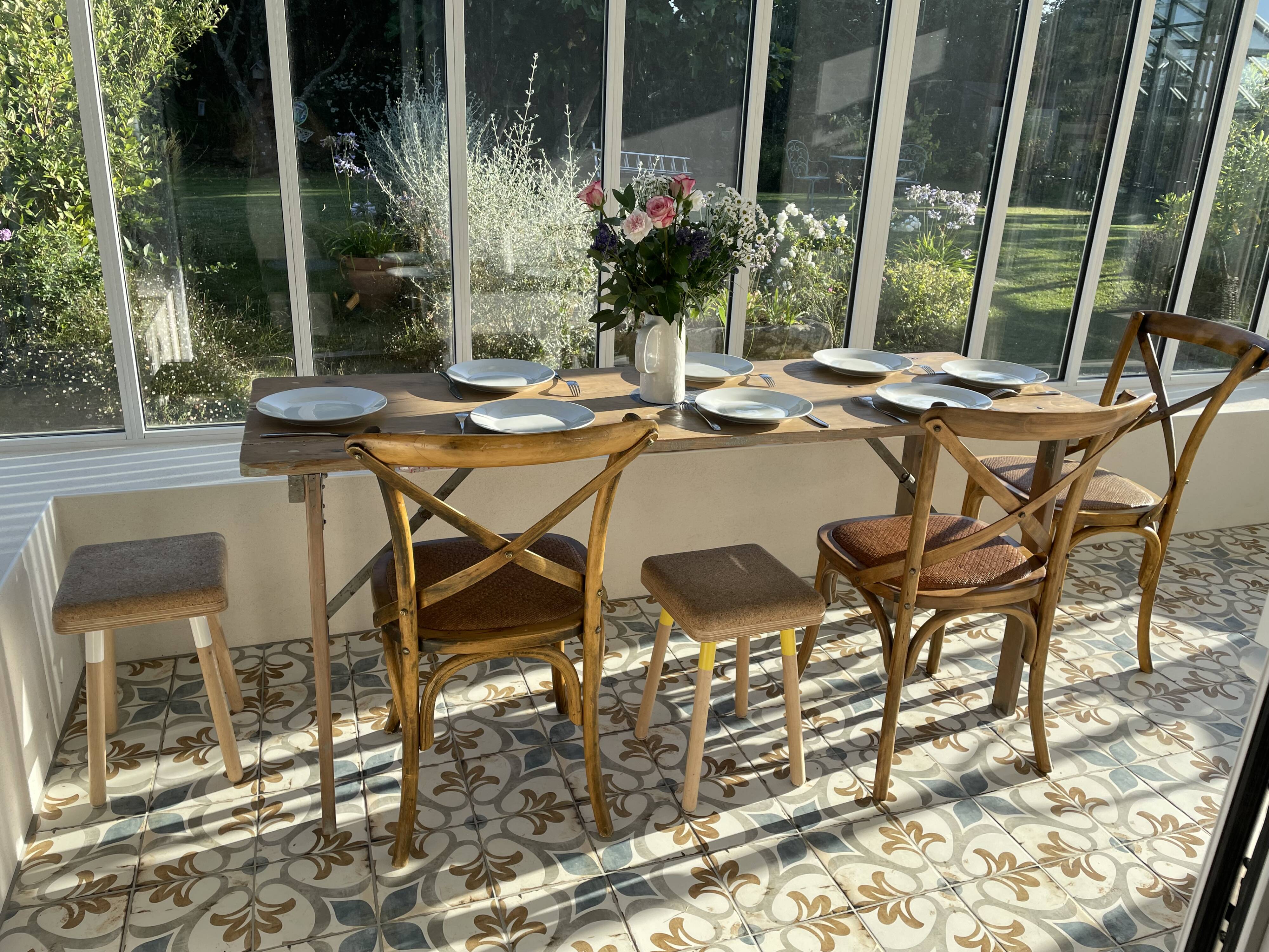 Brasserie table - guinguette