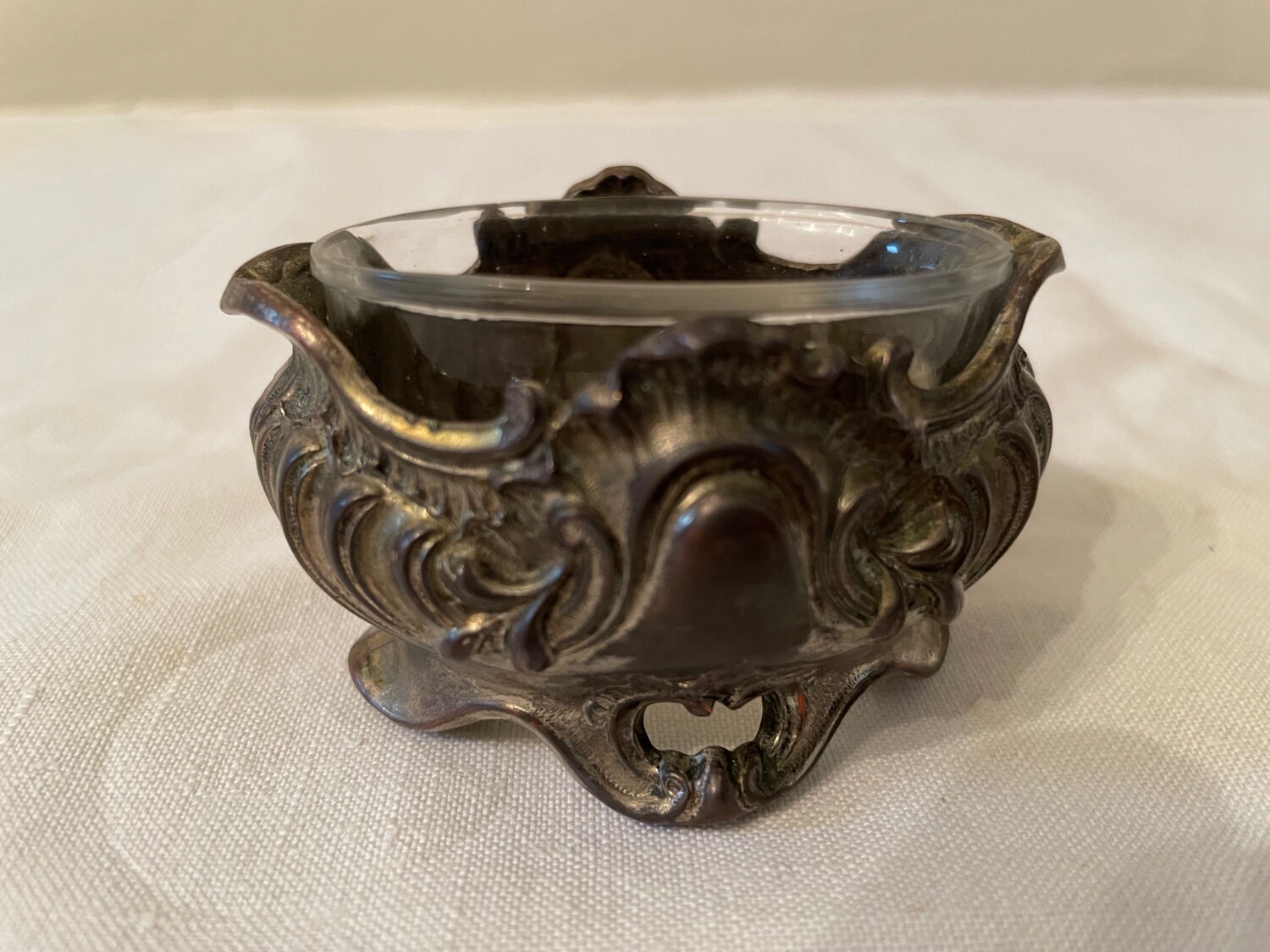 Silver metal salt shaker