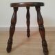 Tabouret tripode bois tourné campagne vintage
