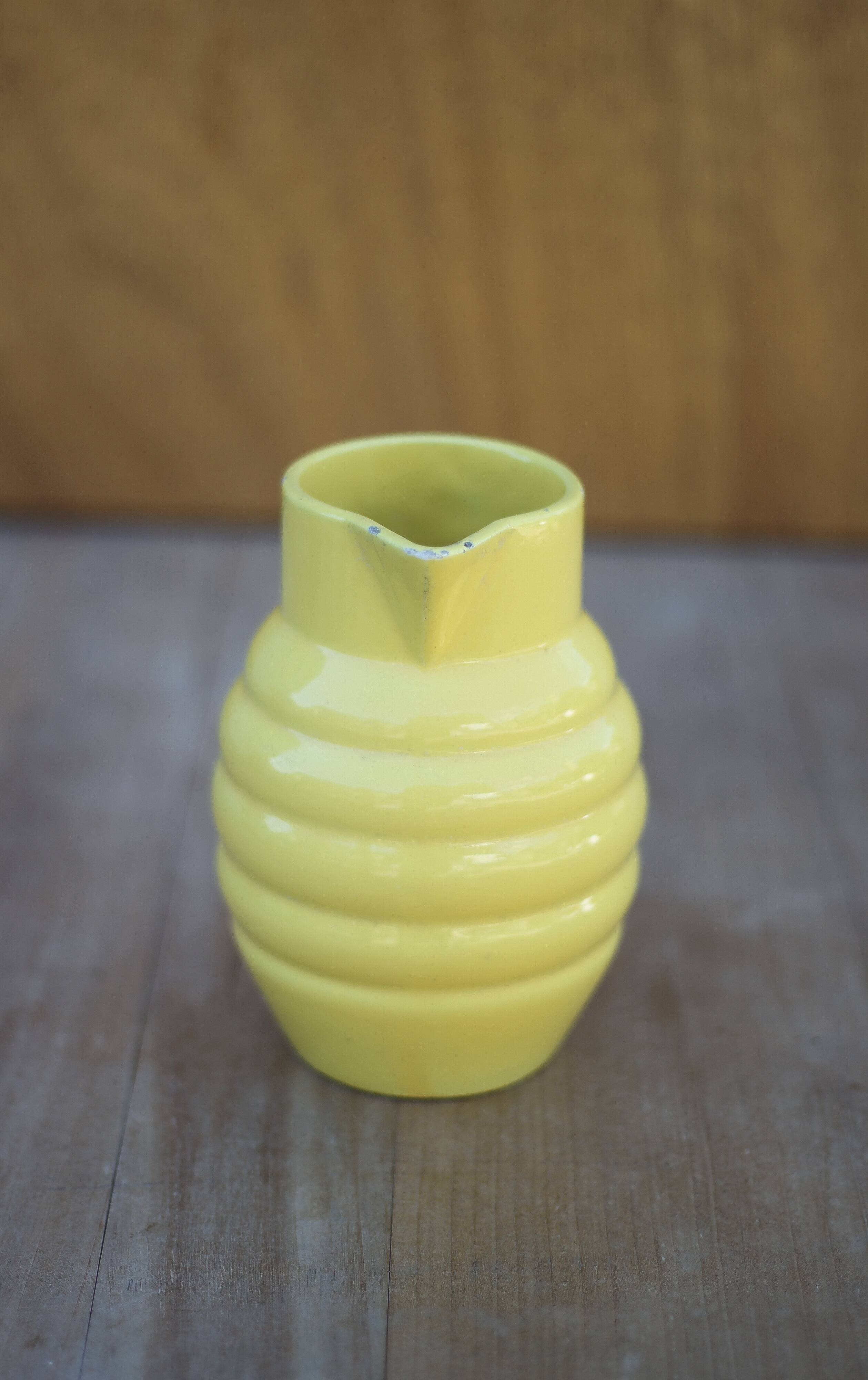 Pitcher St Clément France Lorraine 869, yellow pitcher