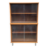 Commode buffet vitrine scandinave en bois avec portes vitrées coulissantes