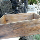 Ancienne caisse en bois publicitaire Nestlé