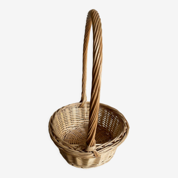 Round beige basket high handle