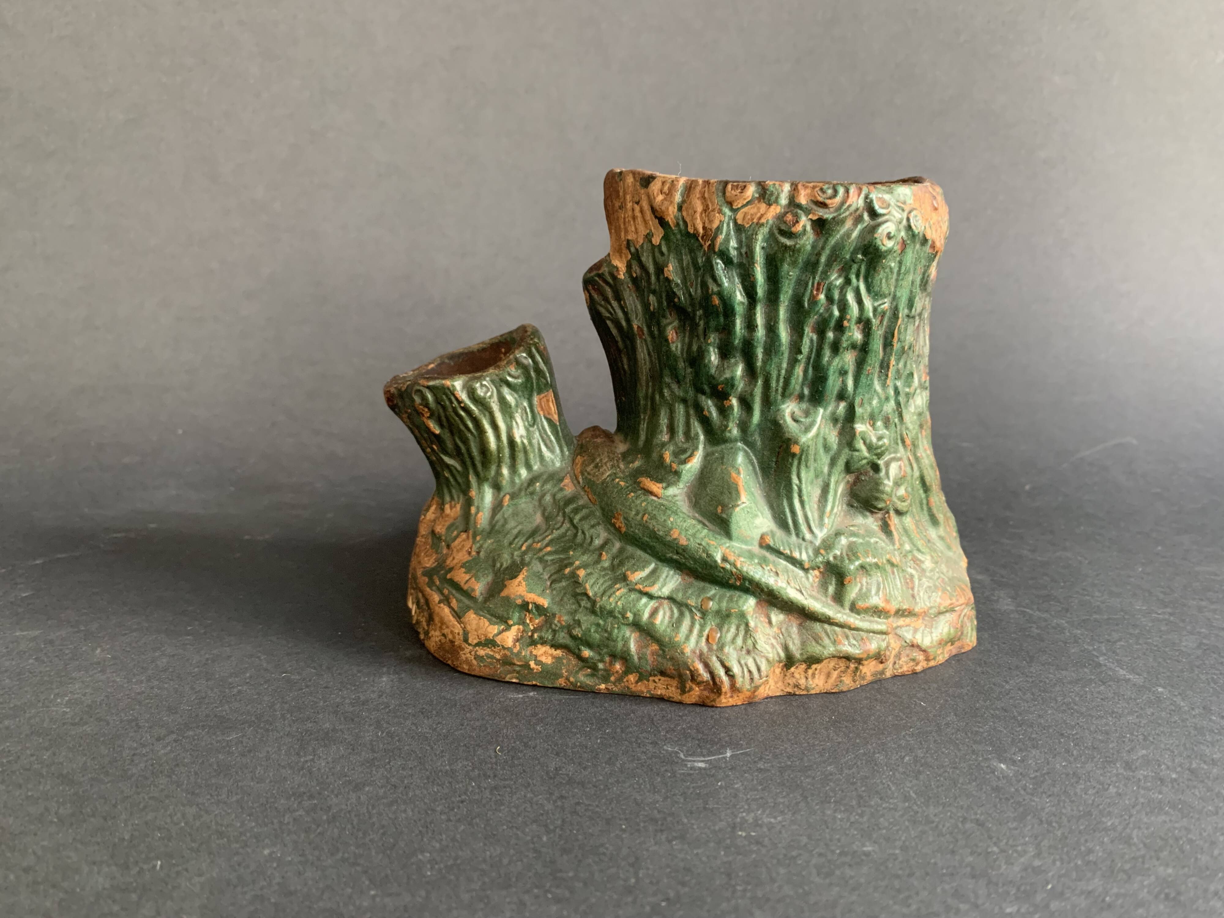 Pyrogenic, naturalistic tobacco jar in glazed terracotta from the 1900s