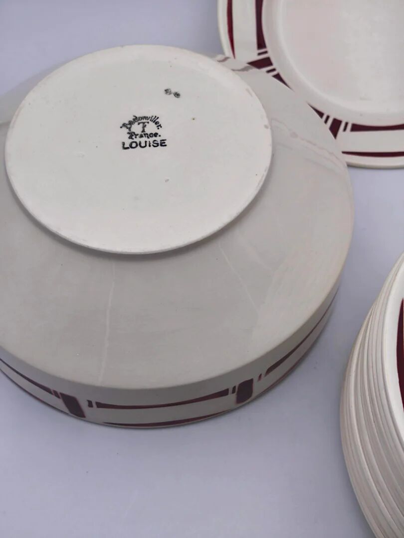 "France Louise" table service – Bordeaux geometric decor