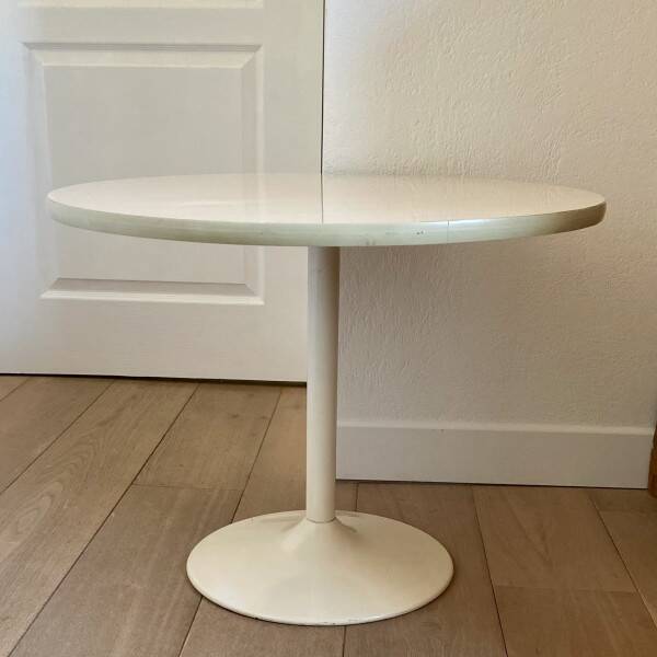 Tulip table