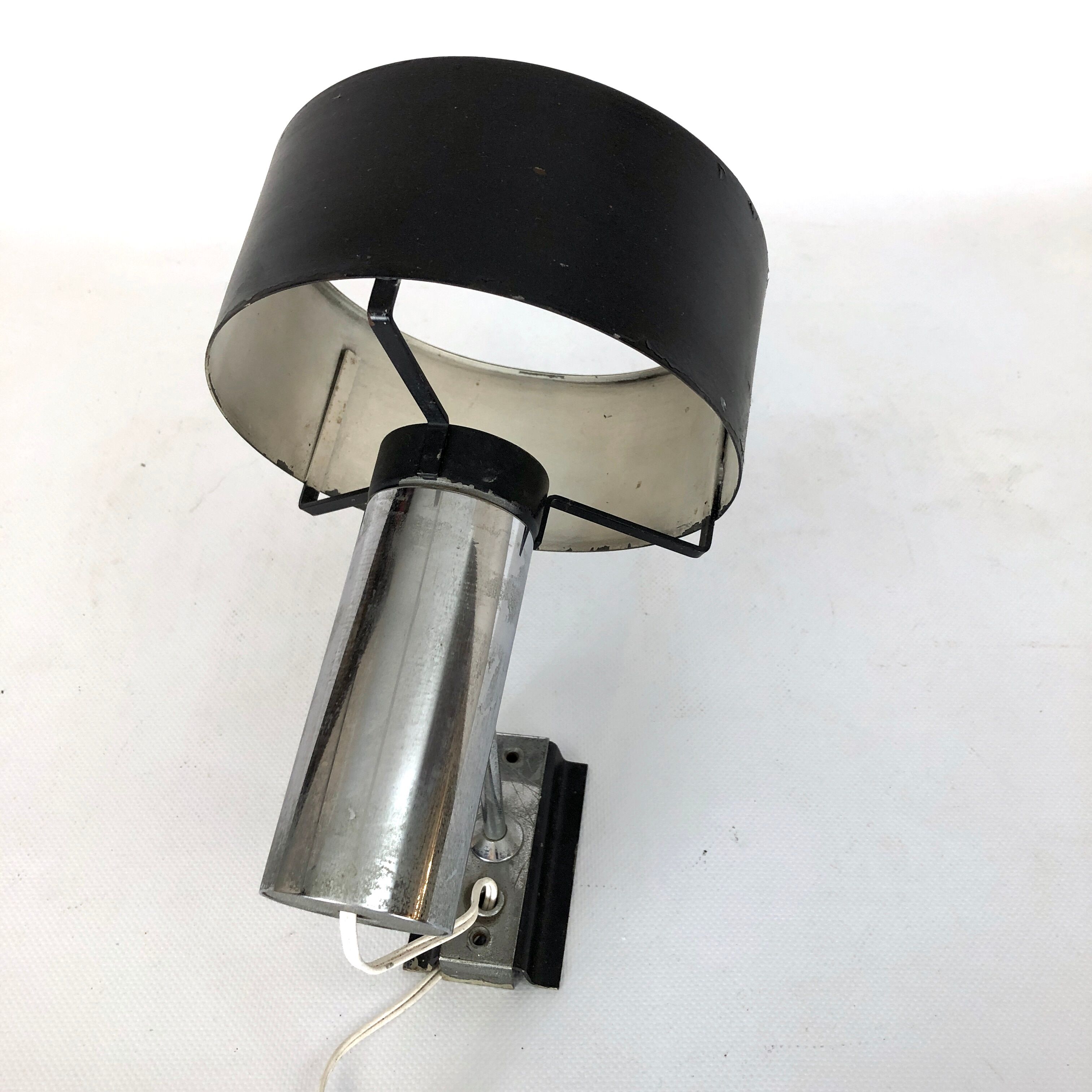 Stilnovo, signed Mid-century adjustable wall lamp from 50s