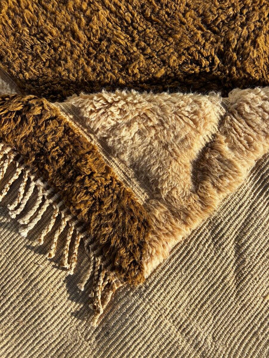 new modern Berber carpet Moroccan Berber