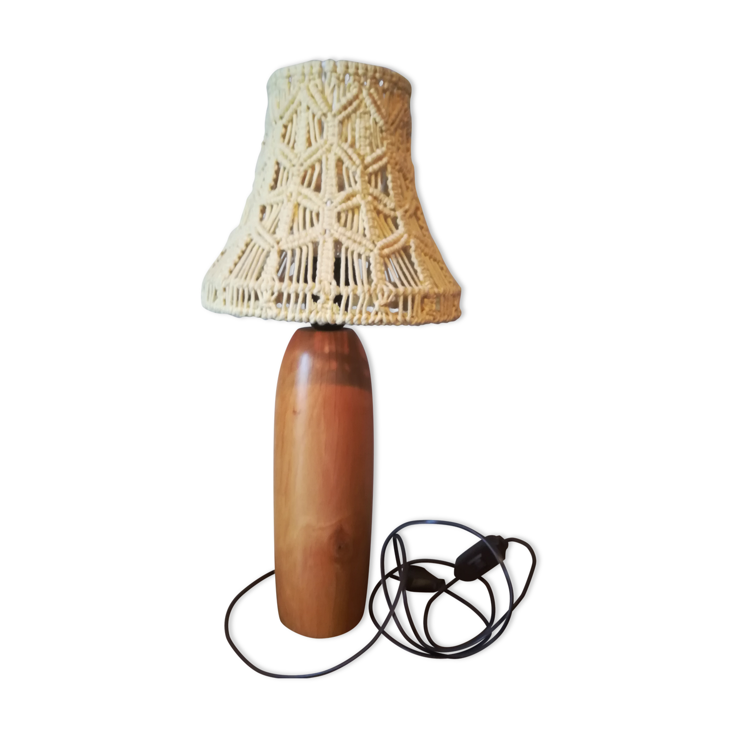 Wooden and macramé lamp