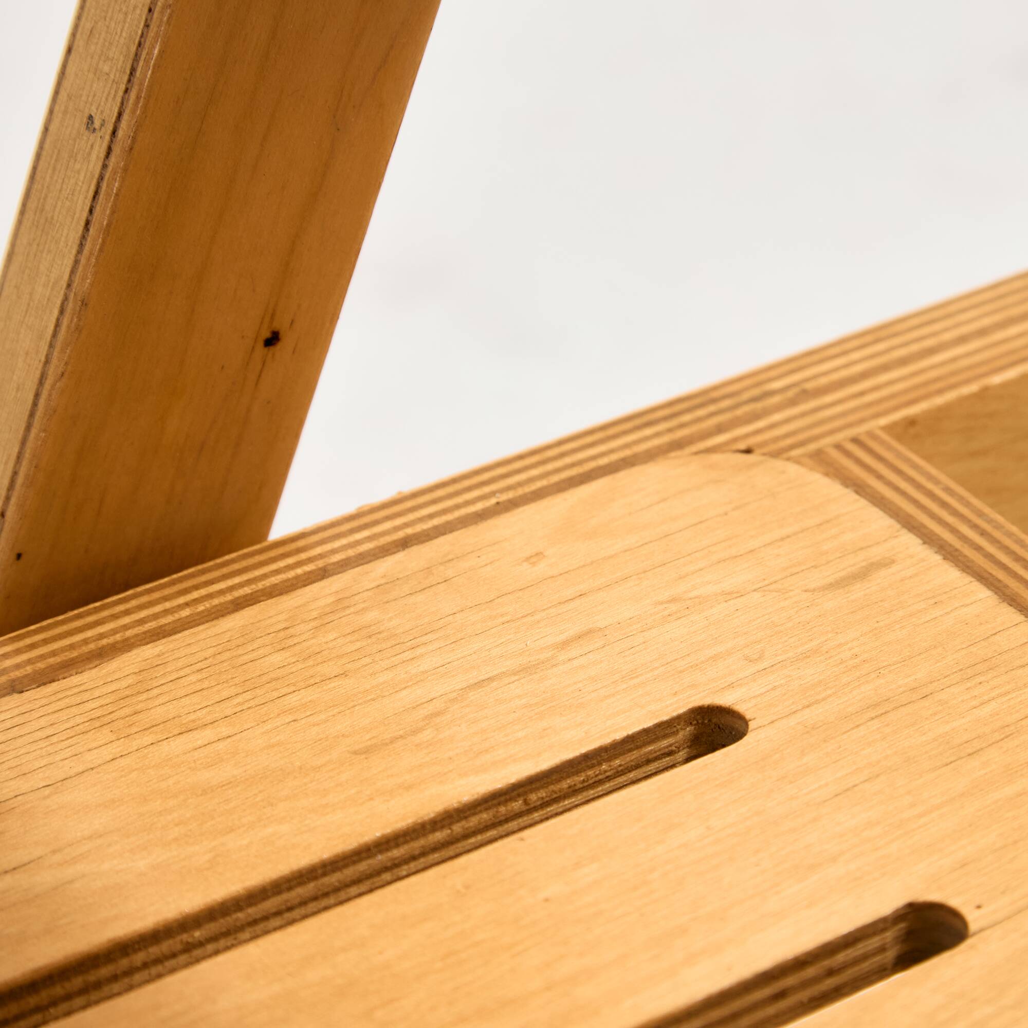 Foldable beech chair