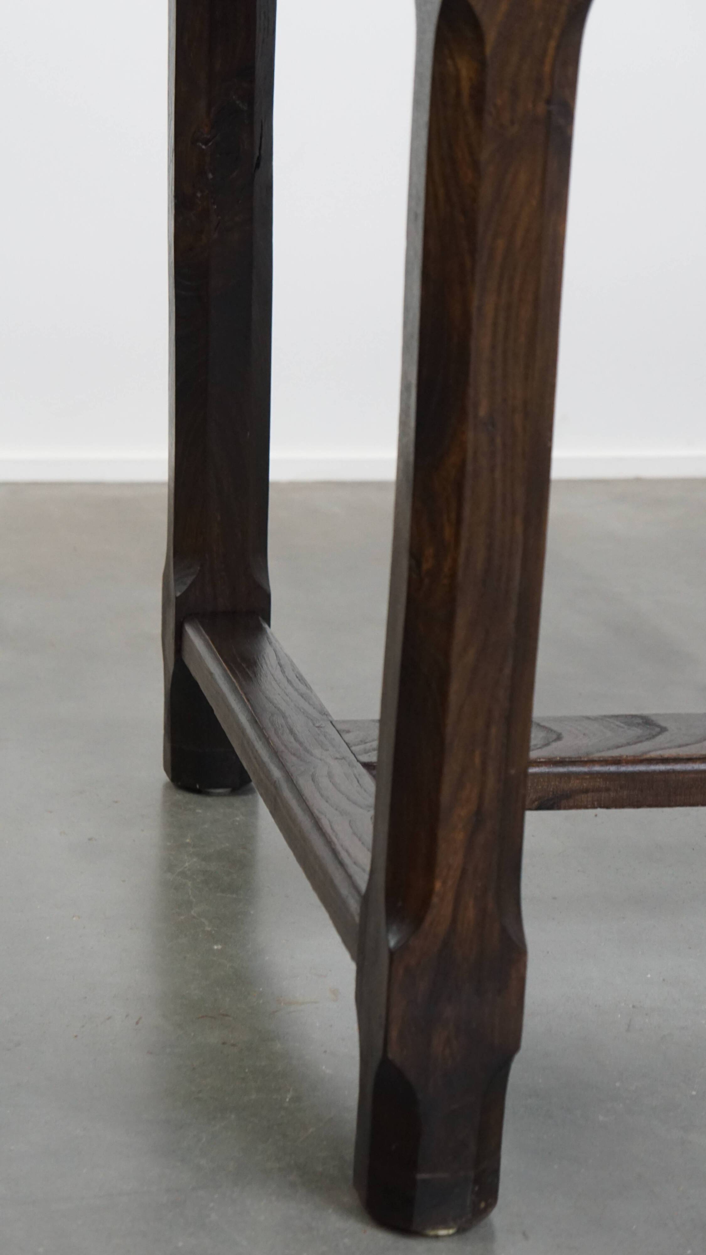 Long Antique English Elm Dining Table from the Early 19th Century