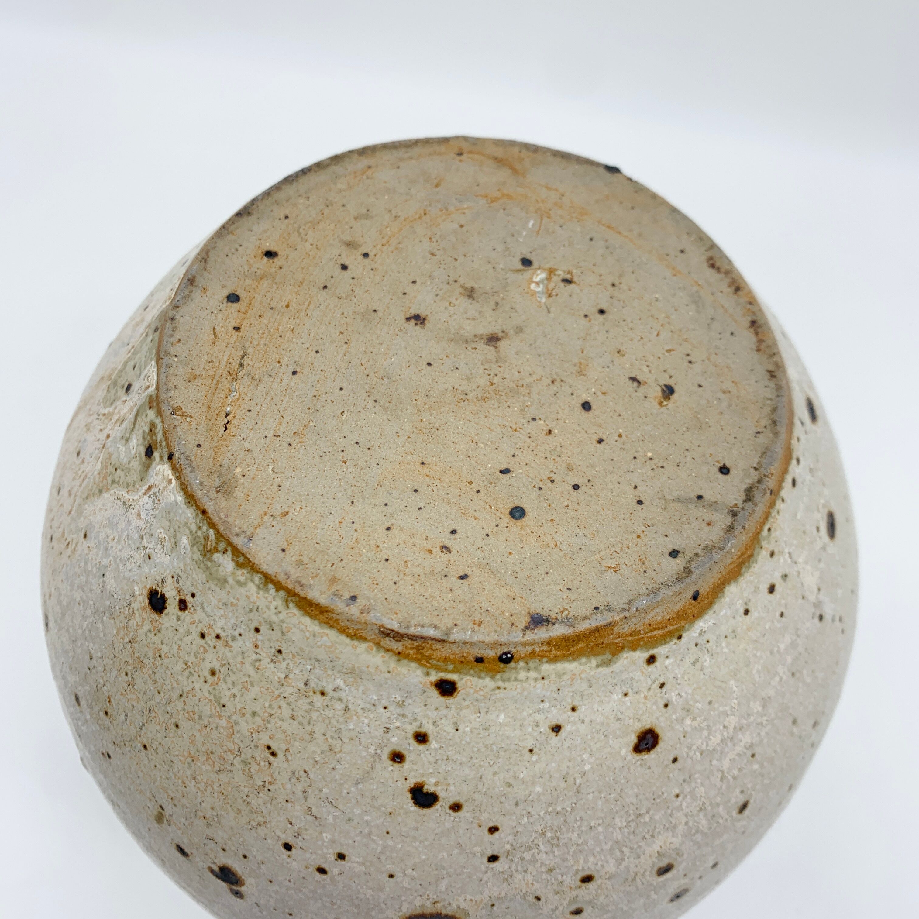 Pansu vase in ceramic gres pyrite