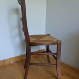 Antique mulched chair