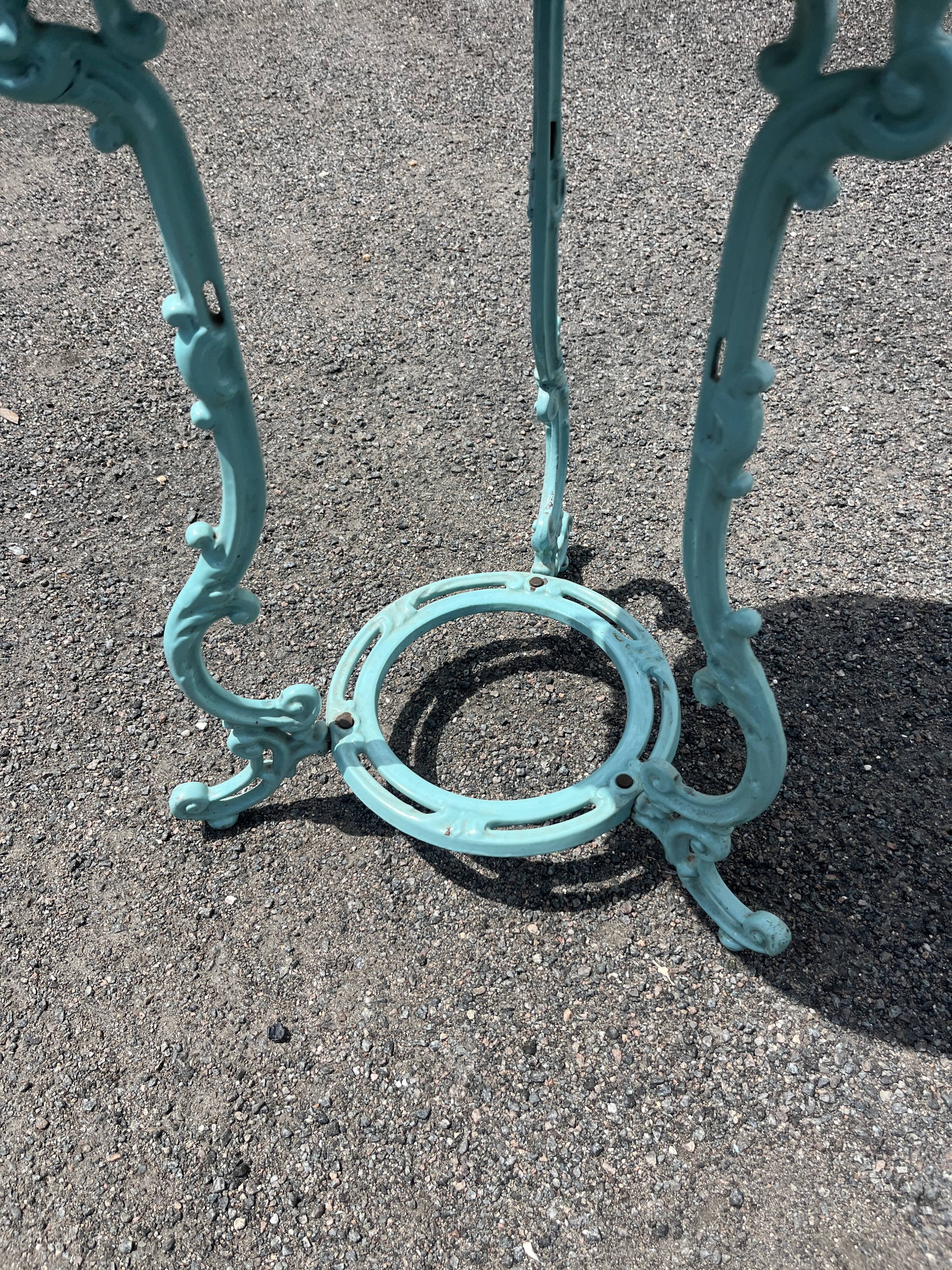 Antique bistro heating table "Le Coquet", enamelled tray, piece by piece.