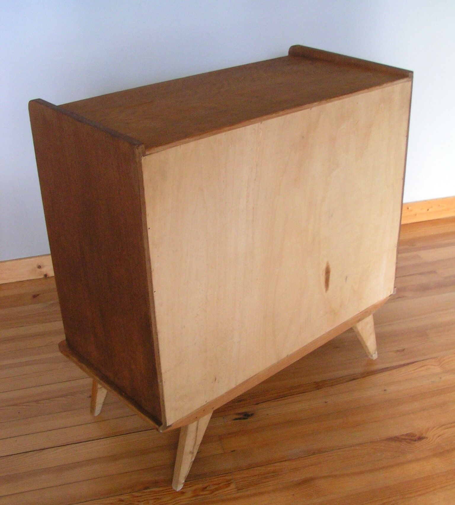 Chest of drawers years 60 - feet compass