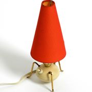 Lampe de table trépied en laiton, milieu du siècle moderne.