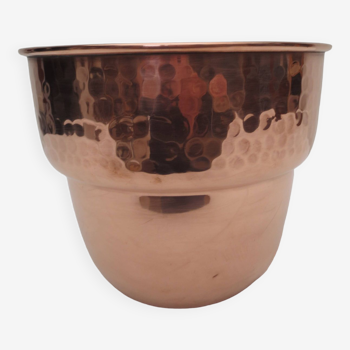 Medium-sized copper plant pot, hammered decoration at the top