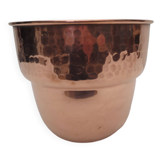 Medium-sized copper plant pot, hammered decoration at the top